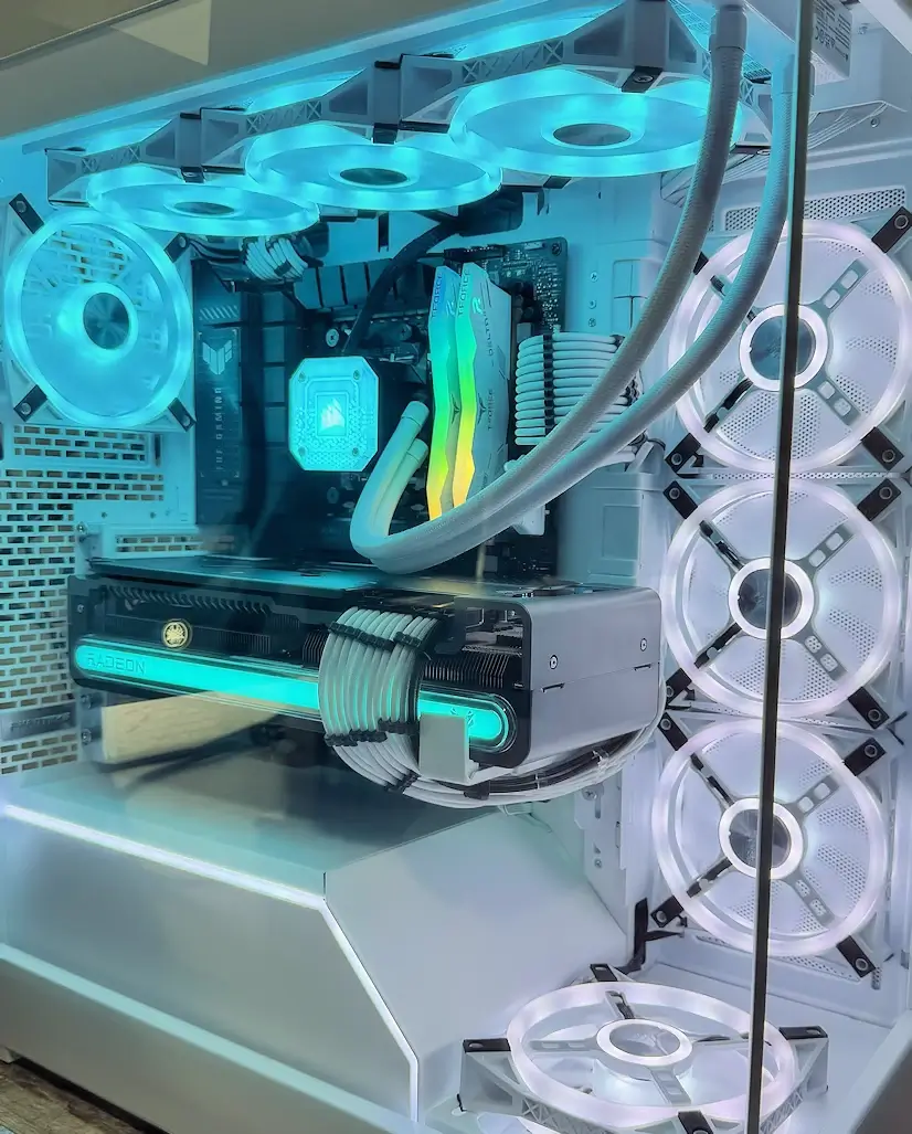Montaje Gaming PC Phanteks Pozuelo de Alarcón Montaje Gaming PC Phanteks Pozuelo de Alarcón